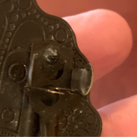 Butterfly barrett - Picture 4 of 8